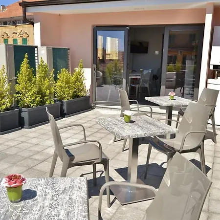 Sylva Suites بيت ضيافة سانريمو