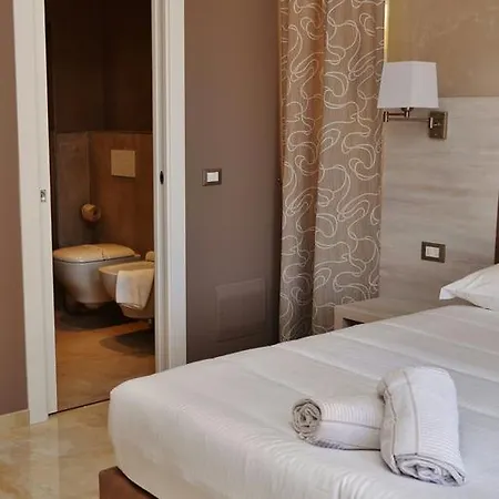 Sylva Suites 3* سانريمو